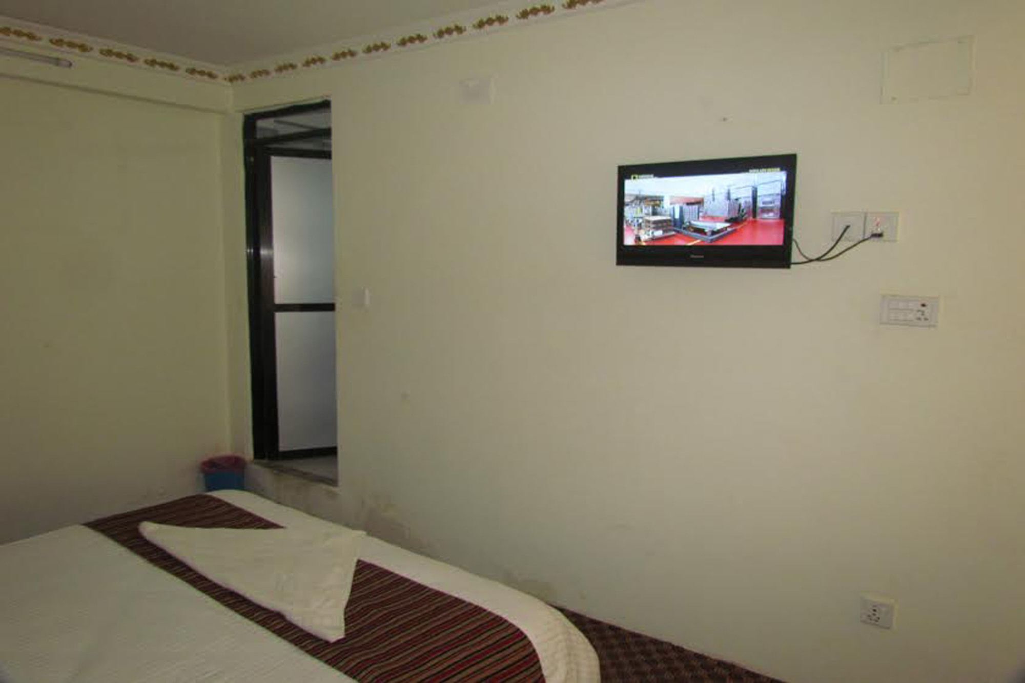Hotel Holiday Inn Katmandu Dış mekan fotoğraf