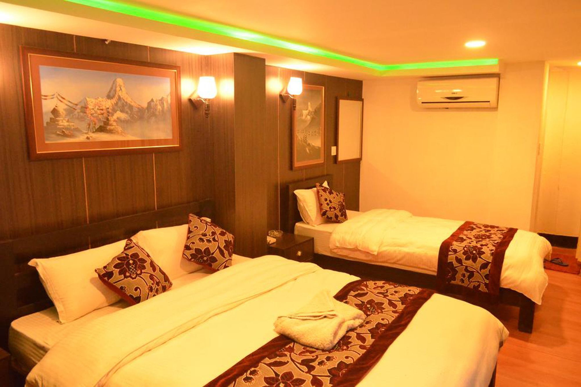 Hotel Holiday Inn Katmandu Dış mekan fotoğraf